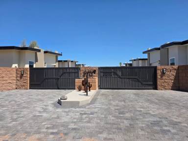 Main picture of 370 Riverfront Dr