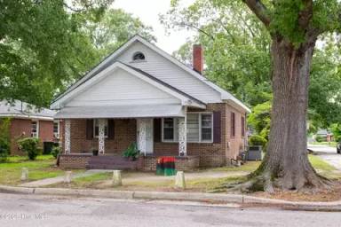 Main picture of 913 Faison St E
