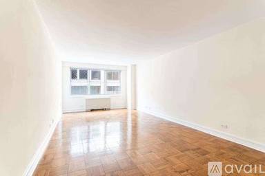 Main picture of 888 8th Avenue Apartments