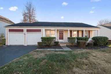 Main picture of 14 Braxton Dr