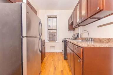 Main picture of The Lyric