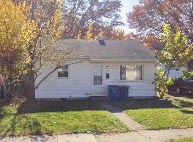 Main picture of 919 W Jefferson Blvd