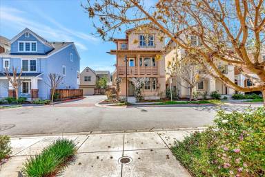 Main picture of 351 Pine Way