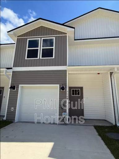 Main picture of 710 Giese Ln