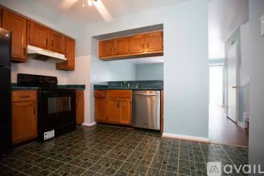 Main picture of 15 Sugarland Square Ct