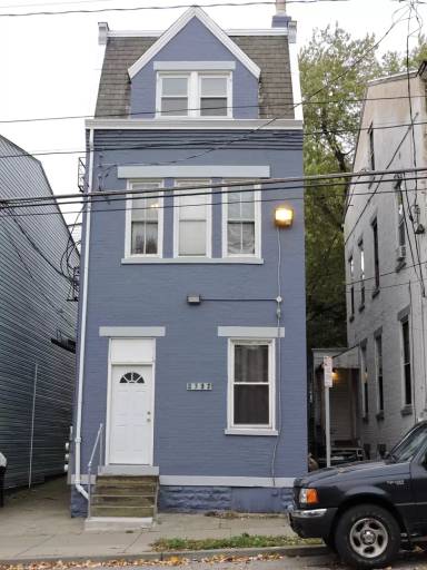 Main picture of 2337 W Clifton Ave