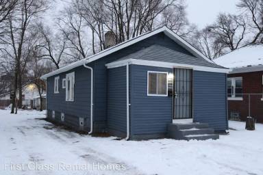 Main picture of 624 W 44th Pl