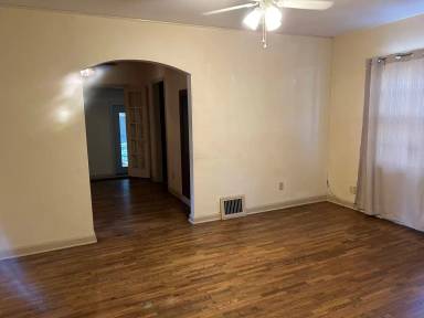 Main picture of 1537 N Saint Clair Ave
