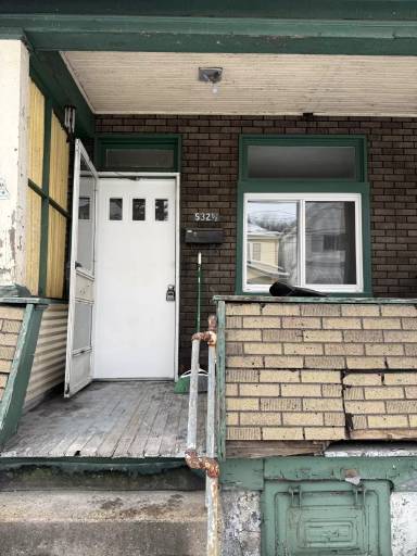 Main picture of 532 Vermont Ave
