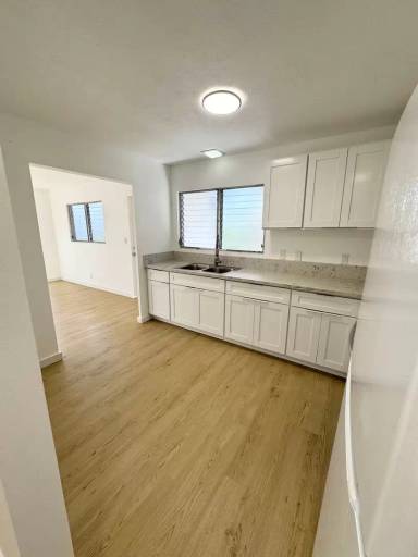 Main picture of 1847 Pacific Heights Rd