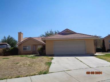 Main picture of 354 E Avenue J11