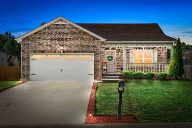 Main picture of 967 Silty Dr
