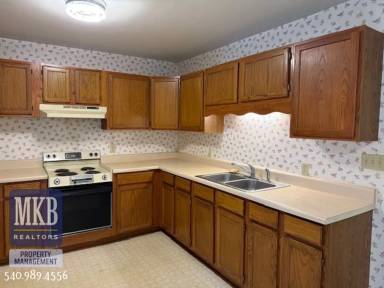 Main picture of 122 Kimball Ave