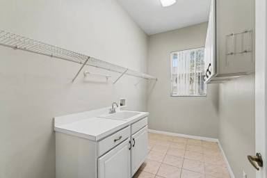 Main picture of 6146 Arlington Cir