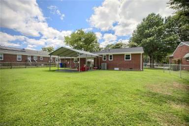 Main picture of 13 Wendfield Cir