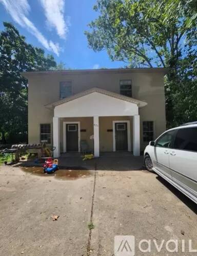 Main picture of 401 Essie B Lane St