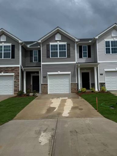 Main picture of 2811 Egert Dr