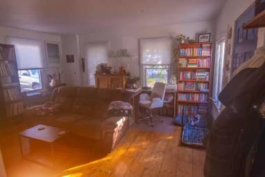 Main picture of 64 Orchard Dr