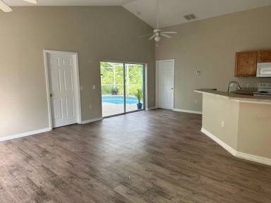 Main picture of 202 Reserve Dr