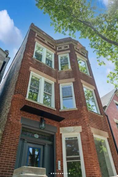 Main picture of 841 N Mozart St