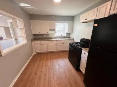 Main picture of 2237 Vermont St