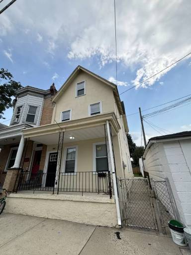 Main picture of 426 Middlesex St