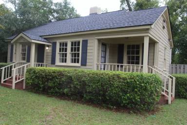 Main picture of 1301 5th Ave