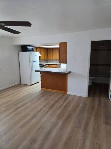 Main picture of 125 W Washington Blvd