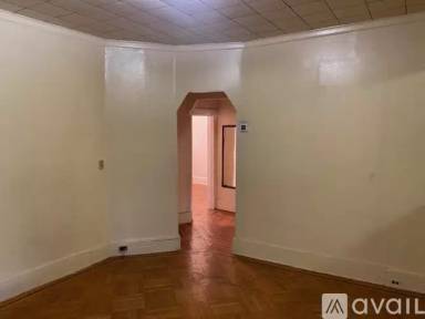 Main picture of 553 S 6th Ave