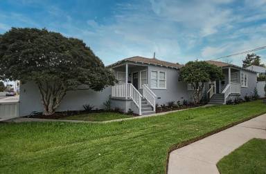 Main picture of 1332-52 Manhattan Beach Blvd