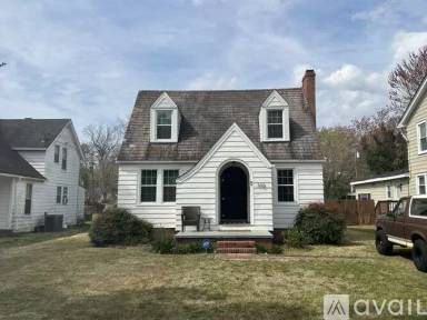 Main picture of 305 Raleigh Ave