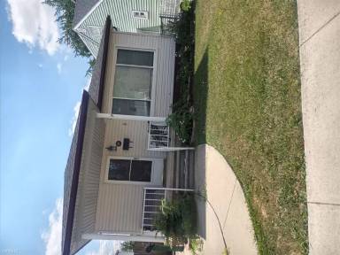 Main picture of 821 Cleveland Ave