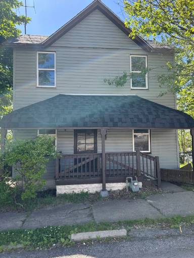 Main picture of 414 S Washington St