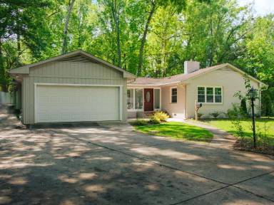Main picture of 1123 Lynbrook Dr