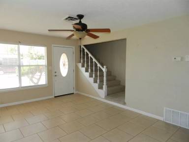 Main picture of 4501 SW 45th Pl