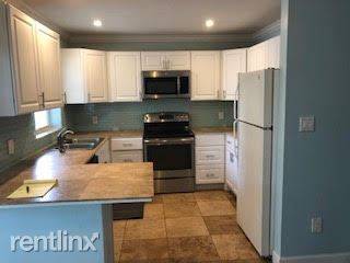 Main picture of 2636 West Way