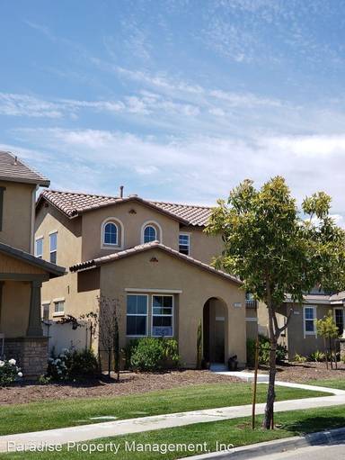 Main picture of 3521 Kings Canyon Dr