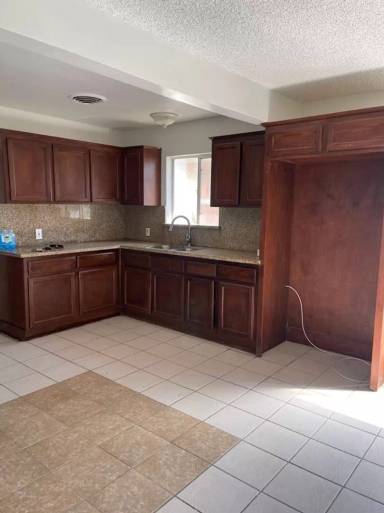 Main picture of 2507 Cameo Ct