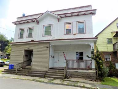 Main picture of 539 E Pine St
