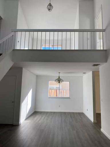 Main picture of 432 Longridge Dr