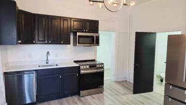 Main picture of 655 S Washington St