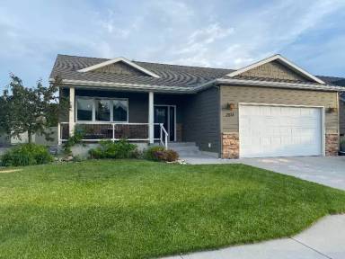 Main picture of 2938 Colonial Pl