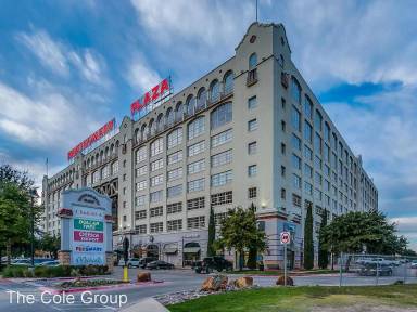Main picture of Montgomery Plaza