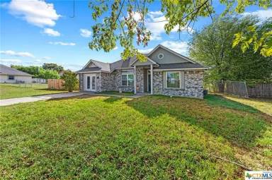 Main picture of 2406 Remington Dr