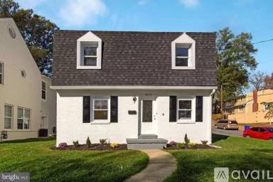 Main picture of 9412 52nd Ave