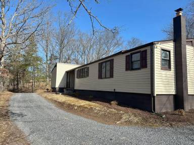 Main picture of 7432 Slanesville Pike