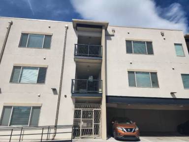 Main picture of 430 W Pikes Peak Ave