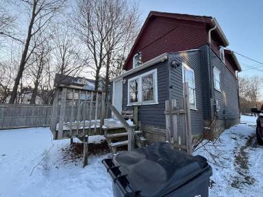 Main picture of 12 Boynton St