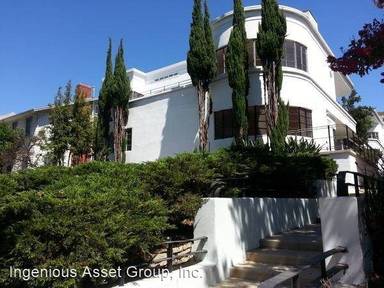 Main picture of 822 S Plymouth Blvd