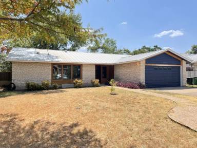 Main picture of 3909 Hawkshead Dr